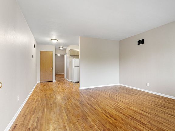 3rd image of 6503A Lansdowne Ave #0