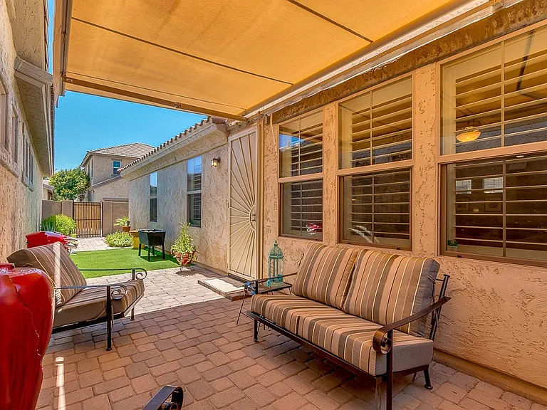 3487 E Windsor Dr — Photo 32