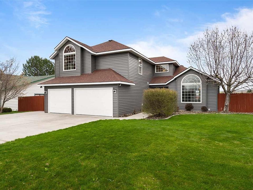 1st image of 4545 Maple Ln