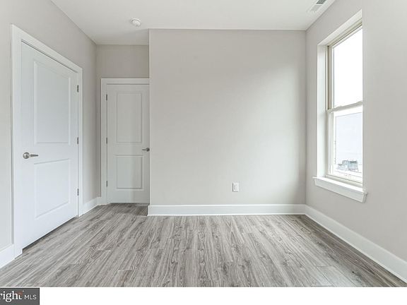 3rd image of 2162 E Norris St Unit 301