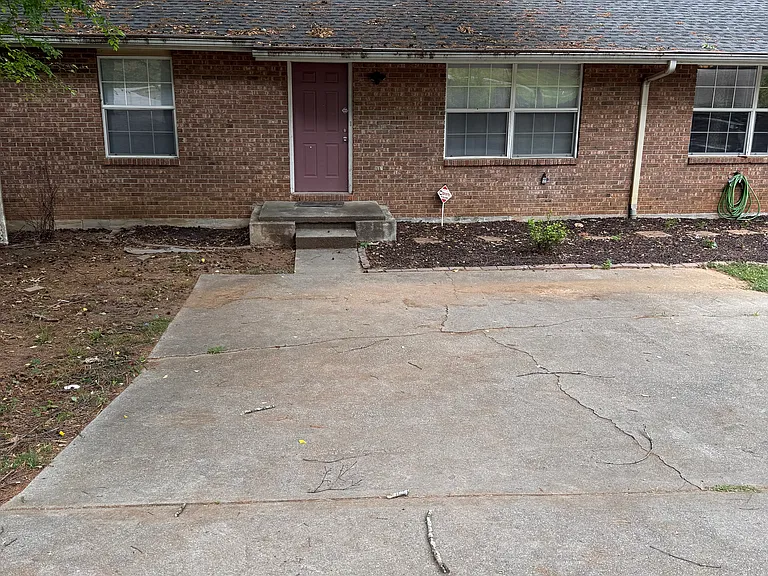 46 Dobbins Dr #46 — Photo 1