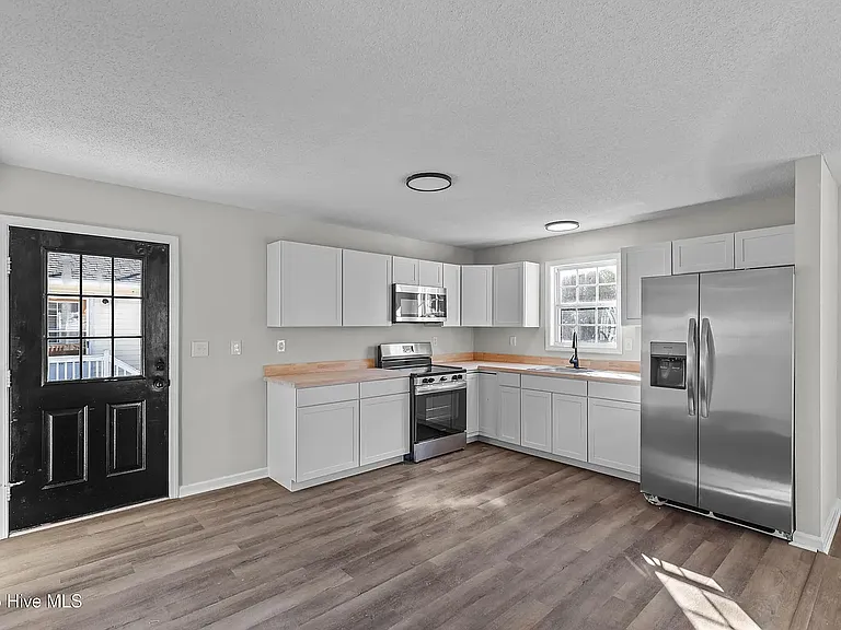 1216 Walt Bellamy Dr — Photo 5