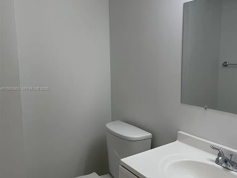 425 W Park Dr #9 — Photo 11