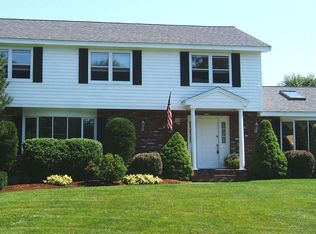 94 Highland Ave, Tewksbury, MA 01876