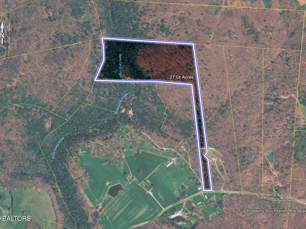 231 Junior Hall Rd, Sunbright, TN 37872