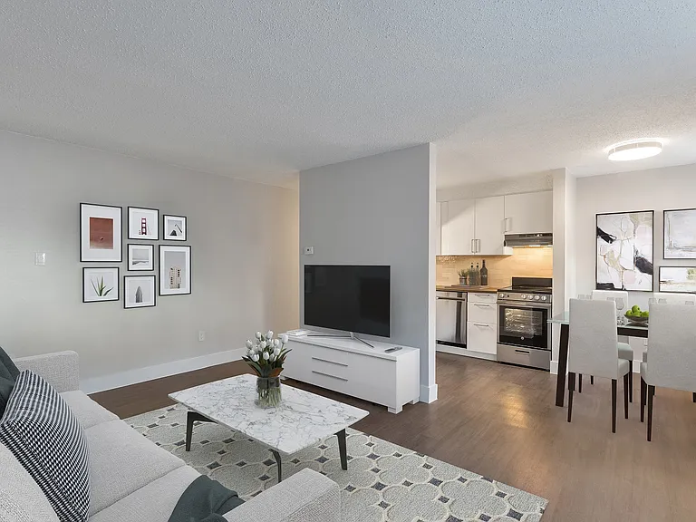 960 South Logan — Photo 9