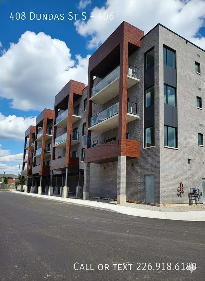 408 Dundas St S #406 photo 1