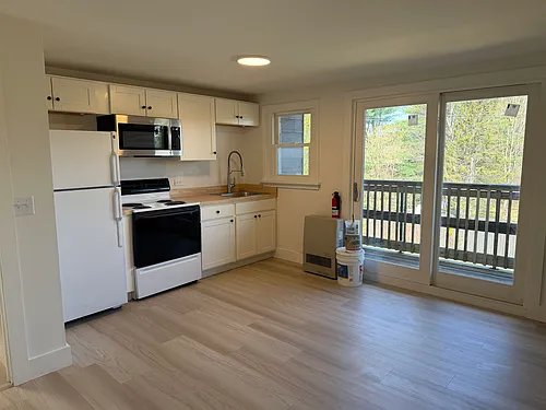 473 Maple St Photo 1