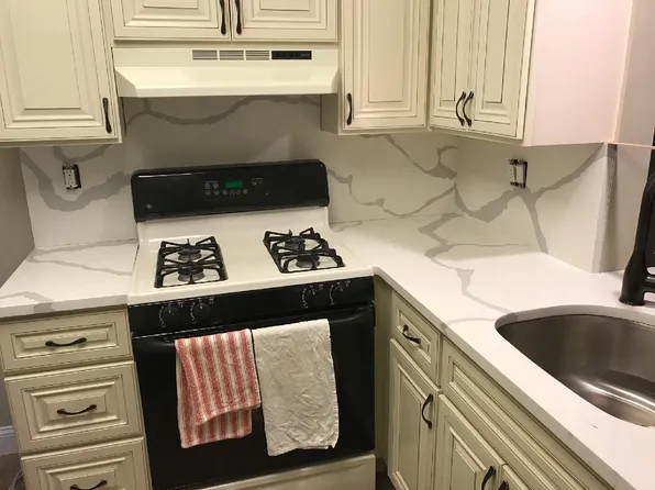 1410 Society Pl, Newtown, PA 18940