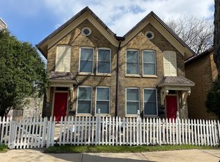 606 S 3rd St, Milwaukee, WI 53204