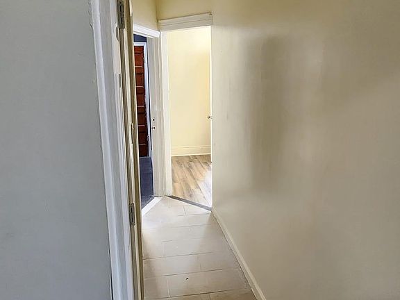 5th image of 2239 Story Ave #3