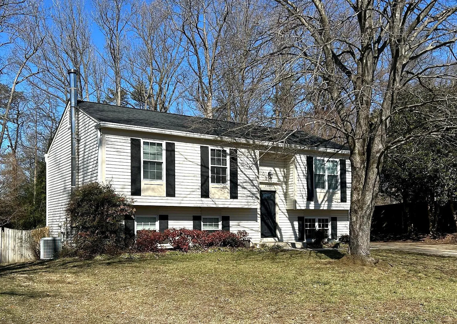 5 bed, 1028 sqft, $3,600 — Photo 3