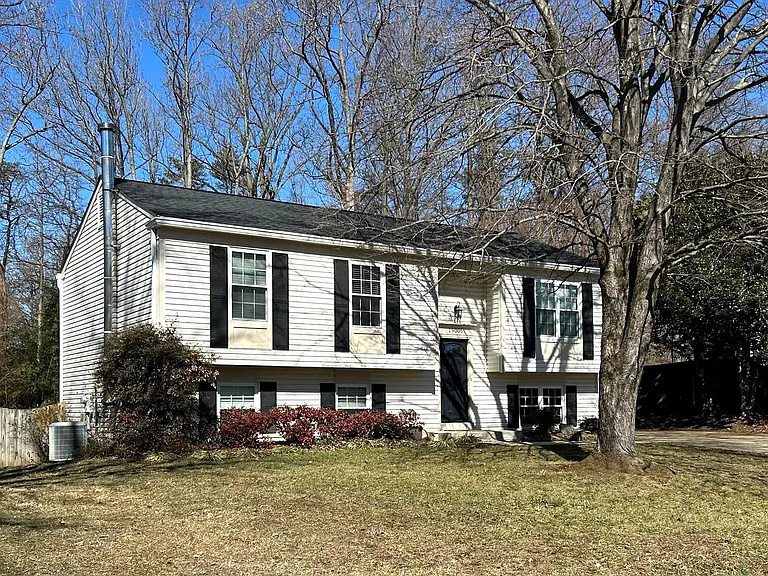 15006 Nebraska Ln — Photo 3