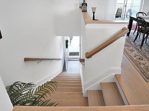 2nd image of 272 Silver Timber Drive