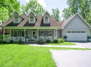 18 Big Tree St, Livonia, NY 14487