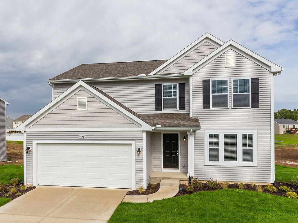 1st image of 1775 Crescent Pointe Dr SE