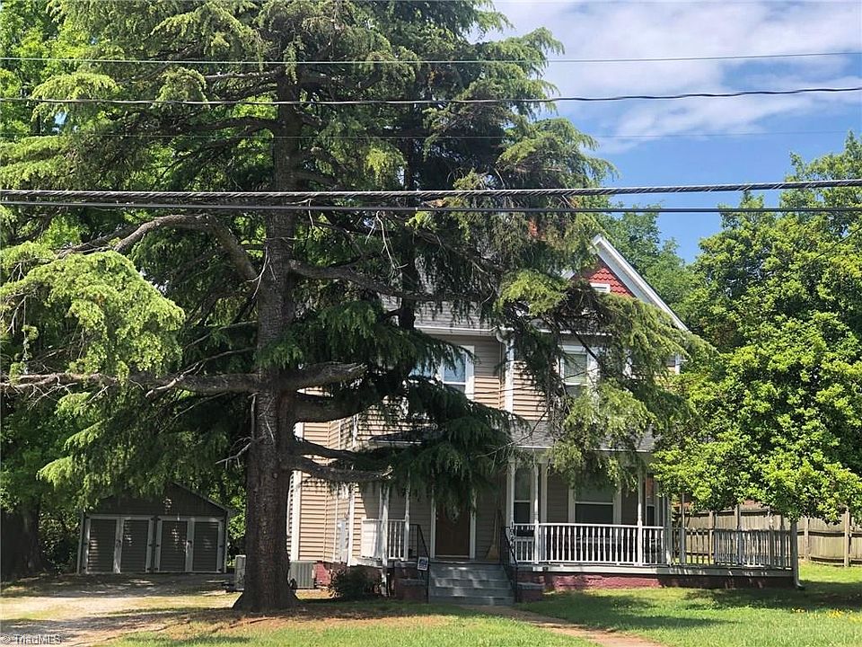 2nd image of 1944 Spring Garden St