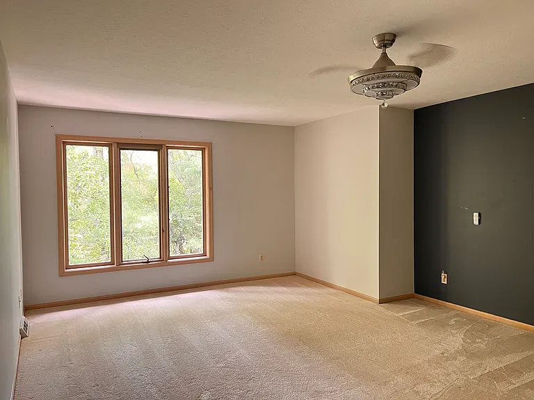 5763 Som Center Rd — Photo 7