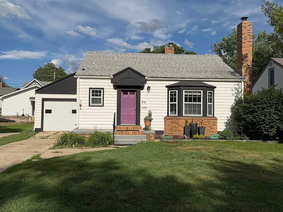 1st image of 914 Pine St