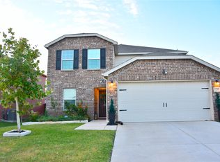 1221 Trace Dr, Aubrey, TX 76227