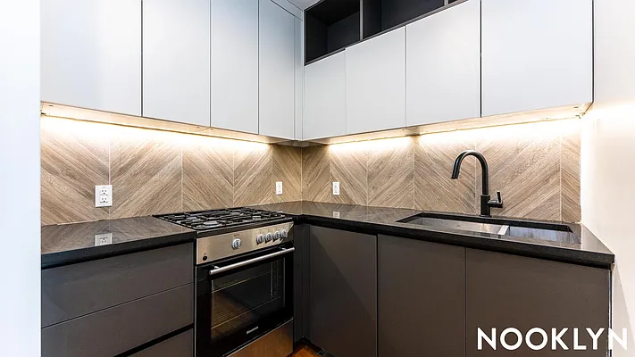 Rented by Nooklyn NYC LLC | media 36