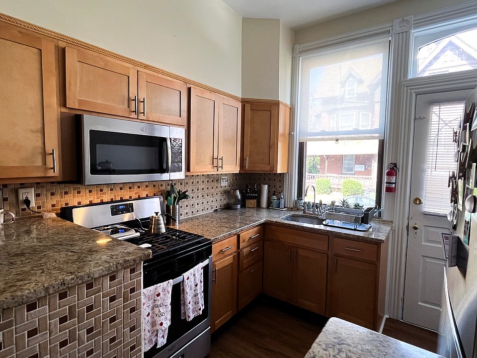 1st image of 1011 S 49th St #1