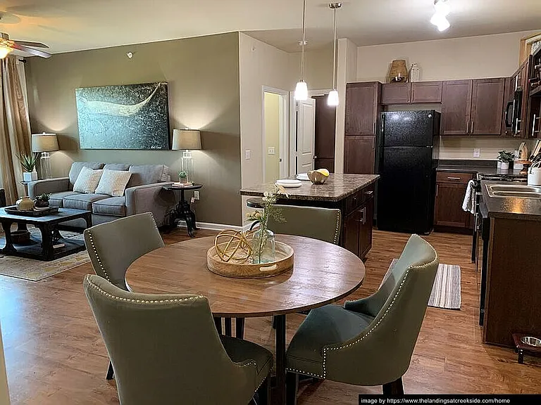 257 Creekside Xing #1203 — Photo 3