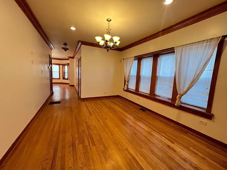 7821 S Paxton Ave #1 — Photo 9