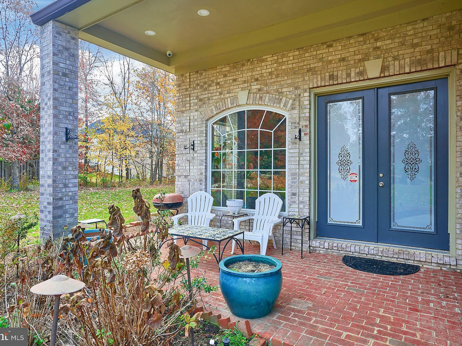 2 bed, 2000 sqft, $3,495 — Photo 2