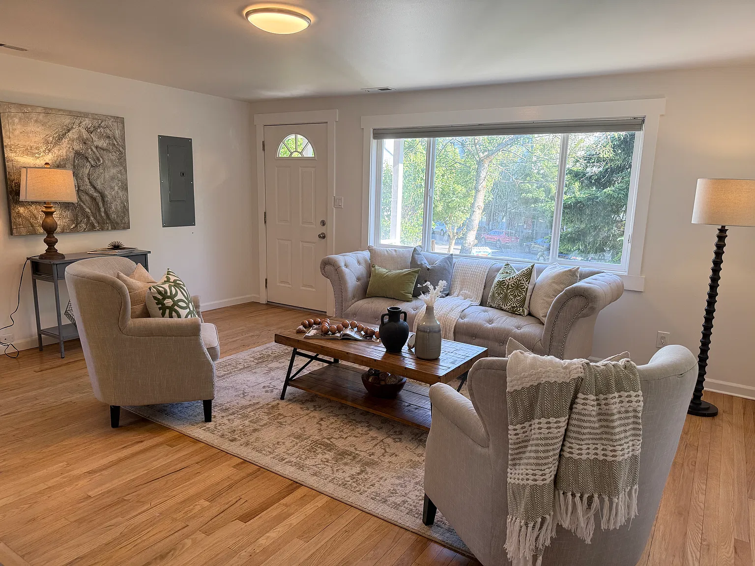2 bed, 900 sqft, $3,100 — Photo 4