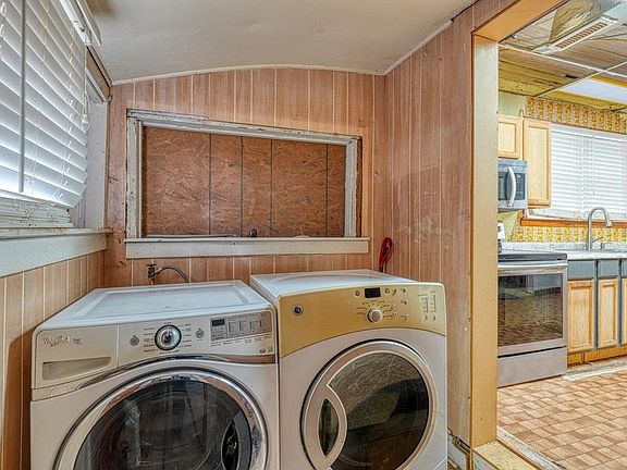 2nd image of 115 Jennings Cir