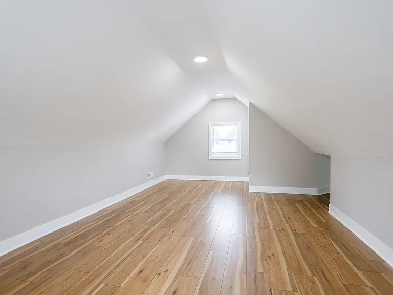 31 Graham St #2 — Photo 20