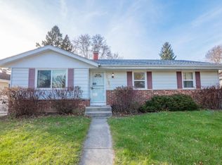 6265 N 103rd St, Milwaukee, WI 53225