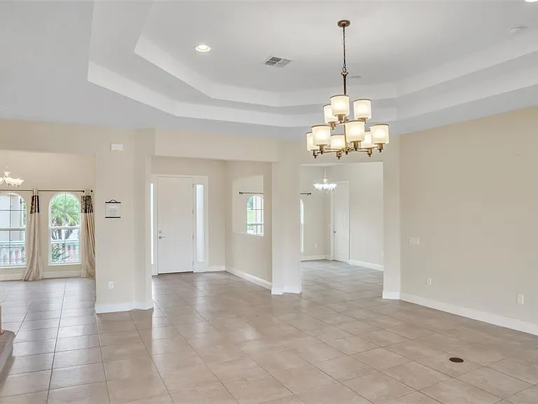 1081 Windlass Ct — Photo 12