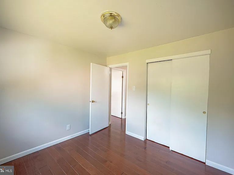 701 Crestbrook Ave — Photo 35