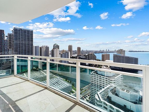 5th image of 950 Brickell Bay Dr #1