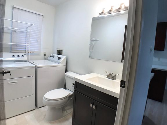 4th image of 98-1388 Hinu Pl #40