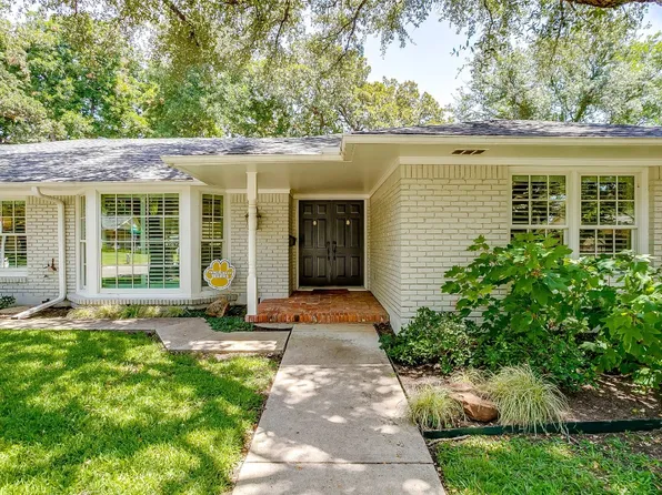 2817 Hartwood Dr, Fort Worth, TX 76109