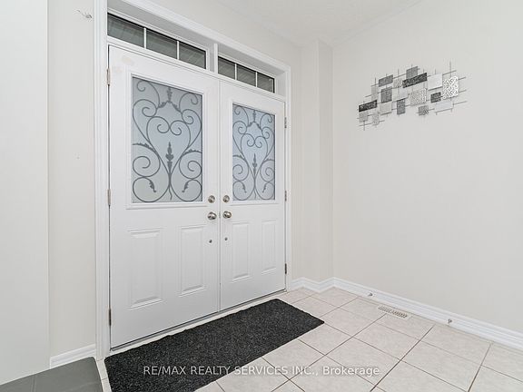 5th image of 104 Pick Rd
