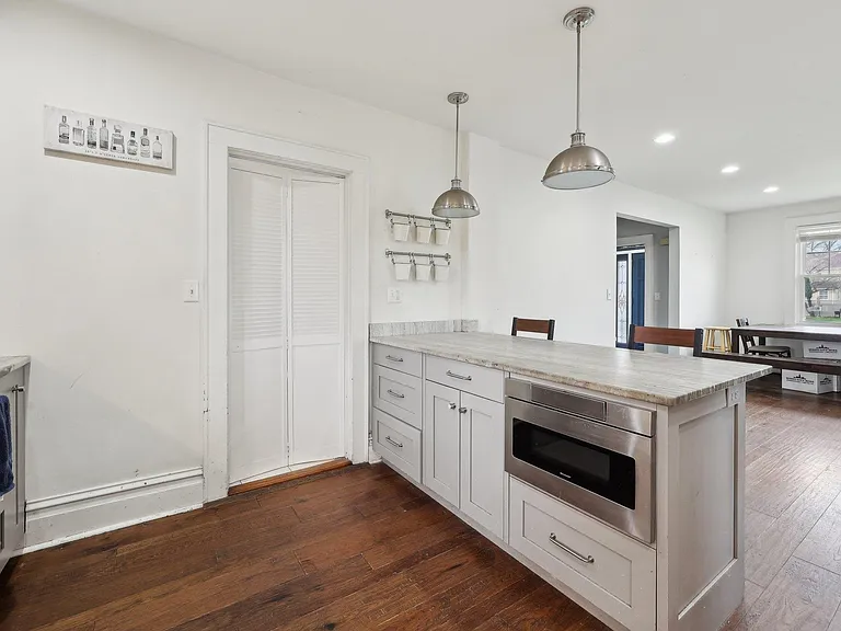 48 Marinus St — Photo 16