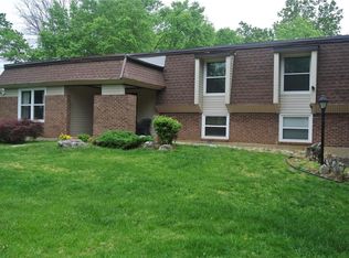 12854 Partridge Run Dr, Florissant, MO 63033