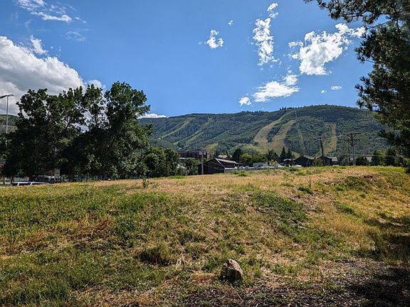 2nd image of 1150 Deer Valley Dr #1067