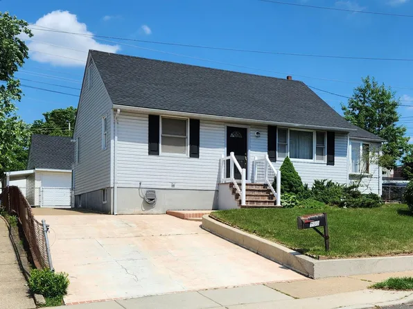 150 S Oakland Ave, Runnemede, NJ 08078