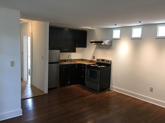 4th image of 351 Thorman Pl #2R