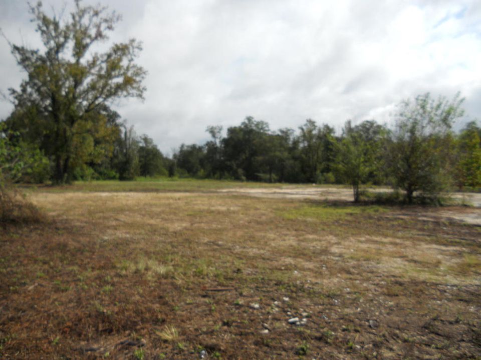 1st image of 901 Bouie St