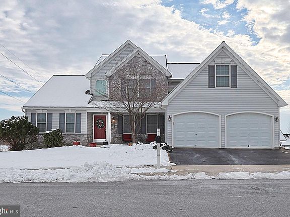 2nd image of 425 Zachary Dr
