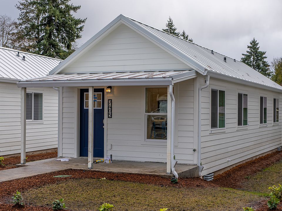 1st image of 7405 NE 131st Ave