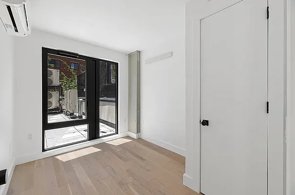 Rented by REAL New York | media 7