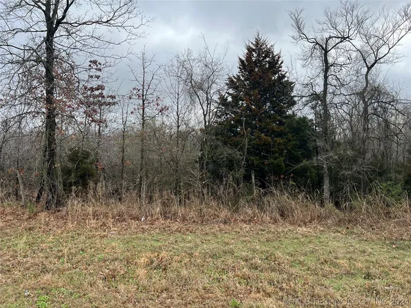 220 S Wagoner Ave, Wagoner, OK 74467