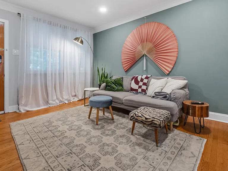 819 Tasker St — Photo 3